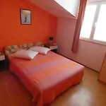 Apartment Saric Rogoznica *