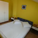 Saric Rogoznica Apartment *