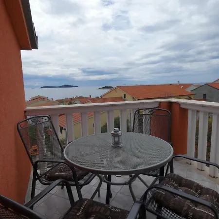 Apartment Saric Rogoznica *