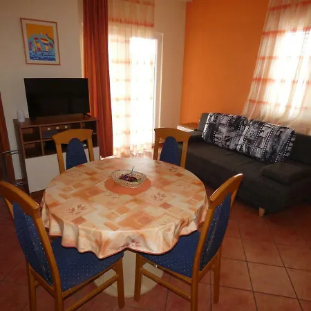 Apartman Saric Rogoznica Zečevo