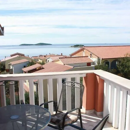 Apartman Saric Rogoznica