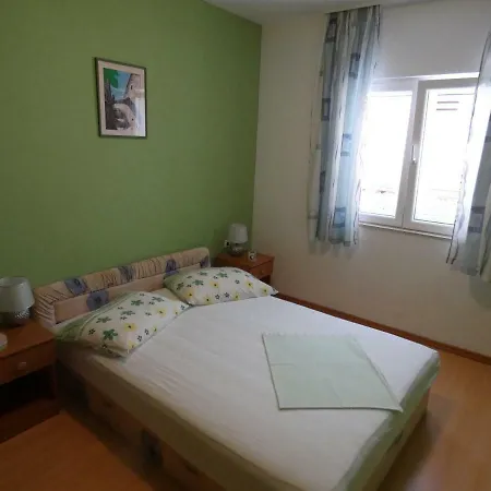 Apartman Saric Rogoznica
