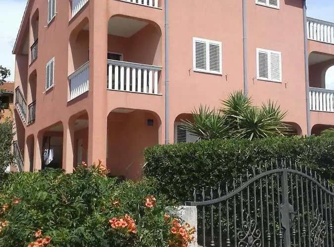 Saric Rogoznica Zečevo